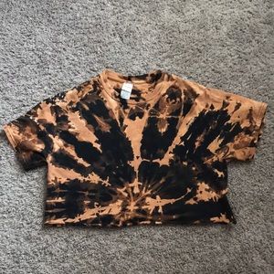 Reverse tie dye tee